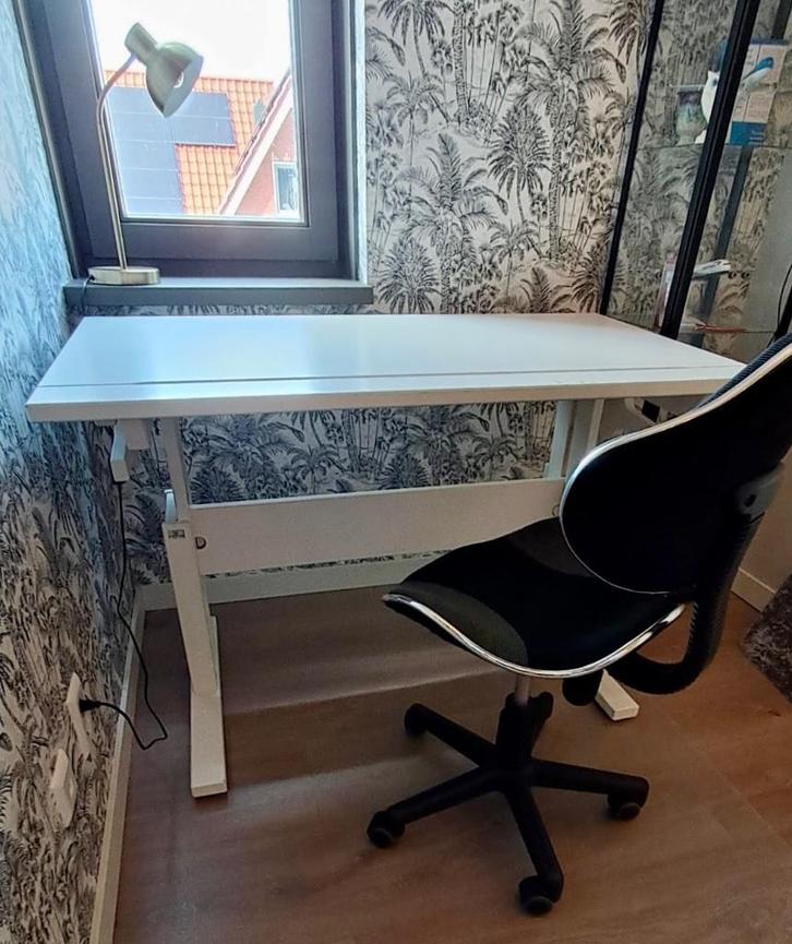 Kidsroom Lifetime grenen bureau incl HJH Kids bureau stoel, Kinderen en Baby's, Kinderkamer | Inrichting en Decoratie, Gebruikt