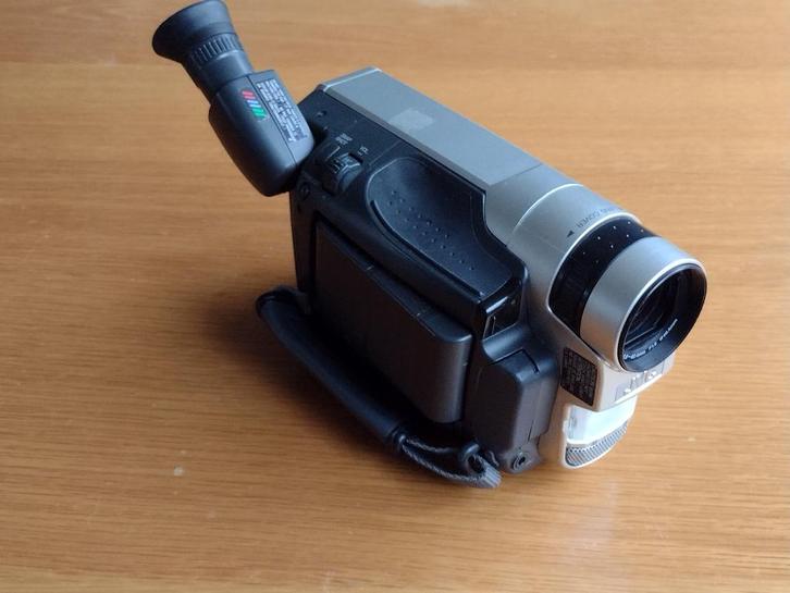 jvc video camera (S-VHS), Audio, Tv en Foto, Videocamera's Analoog, Camera, VHS-C of SVHS-C, Ophalen of Verzenden