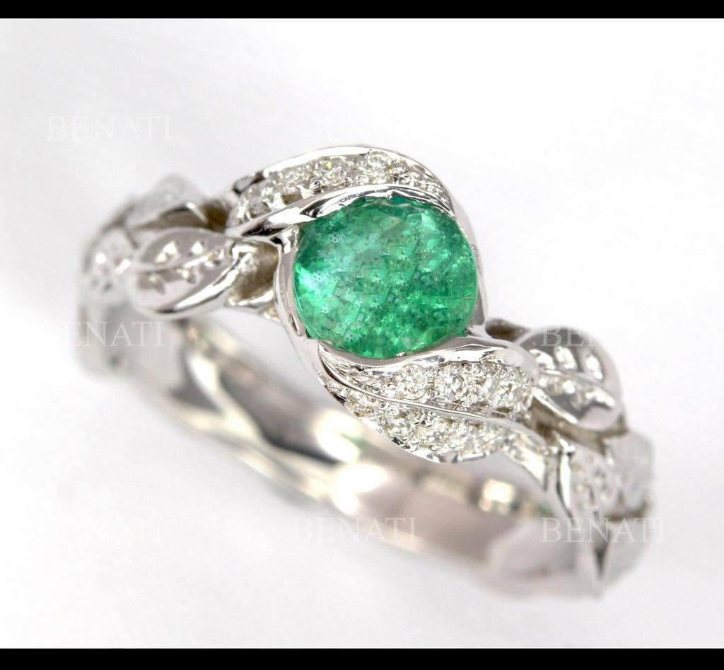 Emerald , gold, and diamond ring, Ophalen of Verzenden, Zo goed als nieuw, Goud, Dame