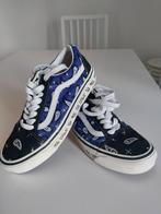 Vans sneakers white navy cornucopias New size 39, Kleding | Dames, Schoenen, Blauw, Nieuw, Ophalen of Verzenden, Sneakers of Gympen