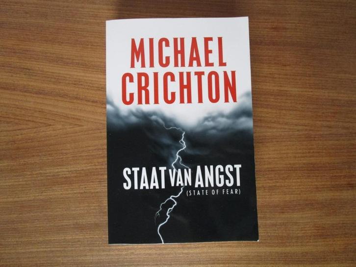 Nr.155: Boek Thriller van Michael Crichton - Staat van Angst, Boeken, Thrillers, Zo goed als nieuw, Ophalen of Verzenden