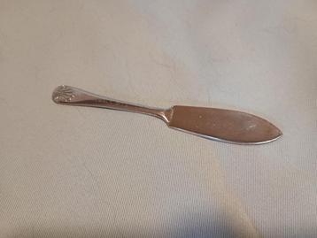 Verzilverd botermes (Engeland) beschikbaar voor biedingen