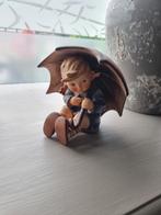 Meisje met paraplu goebel hummel, Verzamelen, Beelden en Beeldjes, Ophalen of Verzenden, Zo goed als nieuw, Hummel