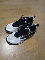 Nike schoenen Zoom 2000 (maat 40.5), Ophalen of Verzenden, Wit, Zo goed als nieuw, Sneakers of Gympen