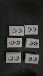 6 wandcontactdoos dozen half opbouw gira, Ophalen of Verzenden, Gebruikt, Stopcontact