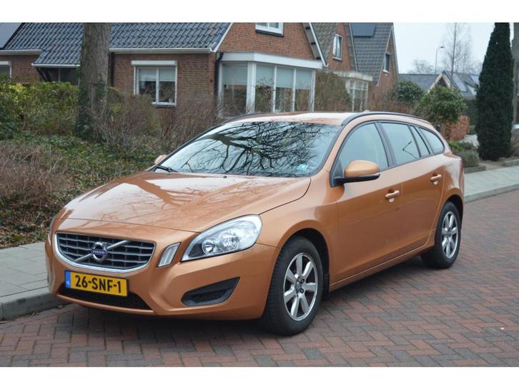 Volvo V60 1.6 T3 Kinetic Org NL/NAP/trekhaak, Auto's, Volvo, Bedrijf, Te koop, V60, ABS, Achteruitrijcamera, Airbags, Airconditioning