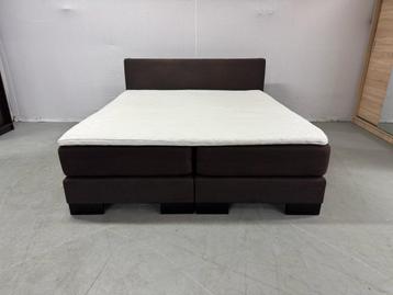 Luxe Boxspring 180x200 + topmatras beschikbaar voor biedingen