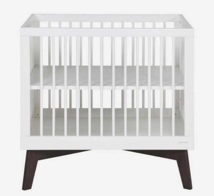 Kidsmill Sixties Box Wit Mat / Walnoot - Nette Staat, Kinderen en Baby's, Boxen, Gebruikt, In hoogte verstelbaar, Ophalen