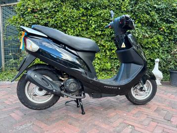 Peugeot scooter V Clic beschikbaar voor biedingen