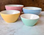 Pastel Nestschalen Set, Gebruikt, Porselein of Keramiek, Schaal, Rond