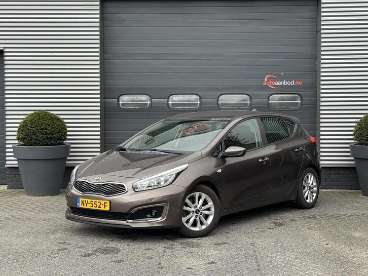 Kia cee'd 1.6 GDI ComfortPlusLine Navigator | Camera | Licht, Auto's, Kia, Bedrijf, Te koop, (Pro) Cee d, ABS, Achteruitrijcamera