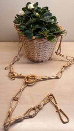 Rieten hangmand, bloempot, hoogte 14cm, diam 16cm bovenaan, Rond, Ophalen of Verzenden, Aardewerk, Binnen