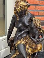 Bronzen beeld vrouw met kind –klassiek en rijk gedetailleerd, Antiek en Kunst, Ophalen of Verzenden