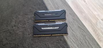 Corsair Vengeance RGB Pro CMW16GX4M2C3200C16 beschikbaar voor biedingen