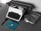 Oude typemachine te koop (uit 70er jaren), Diversen, Typemachines, Ophalen, Gebruikt