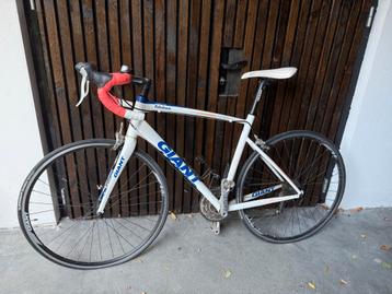 Giant Racefiets - wielrenfiets beschikbaar voor biedingen