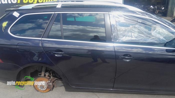 Portier 4Deurs rechts-achter van een Volkswagen Golf (LC9X), Auto-onderdelen, Carrosserie en Plaatwerk, Deur, Volkswagen, Gebruikt