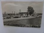 Beverwijk - Vijver Stationsplein 1960, Ophalen of Verzenden, 1940 tot 1960, Gelopen, Noord-Holland