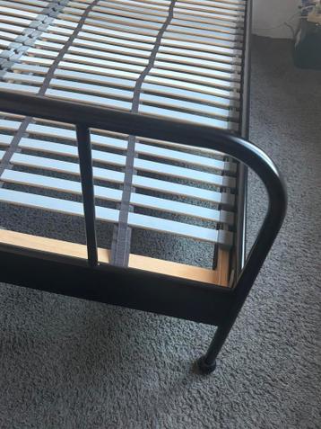 IKEA bedframe met lattenbodem 200x160cm - afbeelding 10