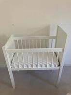 Babywiegje inclusief wasbaar matras, Ophalen, Gebruikt, Wieg