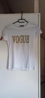 Nieuw shirt vogue, maat s-m, Wit, Nieuw, Ophalen of Verzenden, Korte mouw