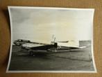 Originele foto van een DC-3 van Hunting (F124), Verzamelen, Gebruikt, Ophalen of Verzenden, Kaart, Foto of Prent