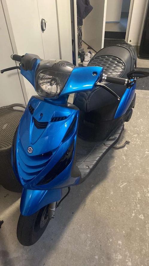 Piaggio Zip 2019 ICE CANDY BLUE 50CC, Fietsen en Brommers, Scooters | Piaggio, Zo goed als nieuw, Zip, Maximaal 45 km/u, Benzine