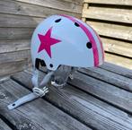 Mooie Wit/Roze StuntStep Helm (verstelbaar), StuntStep, Ophalen of Verzenden, Zo goed als nieuw