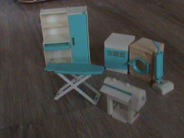 Poppenhuis waskamerset van Jean W Germany, jaren 60 beschikbaar voor biedingen