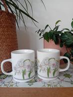 Twee Kun Lun porseleinen mokken, Ophalen of Verzenden, Zo goed als nieuw, Overige stijlen, Kop(pen) en/of Schotel(s)