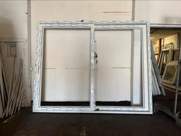 Hefschuifpui | schuifpui | nieuw | wit | 322b x 257h incGLAS beschikbaar voor biedingen
