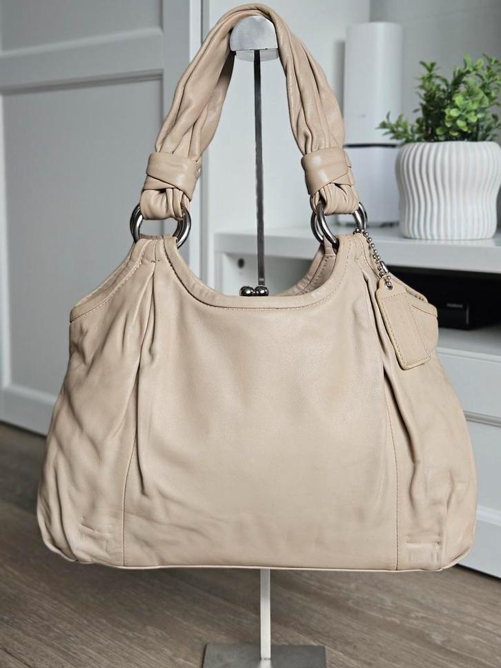 Coach Parker Kisslock leren tas, Sieraden, Tassen en Uiterlijk, Tassen | Damestassen, Gebruikt, Handtas, Beige, Ophalen of Verzenden