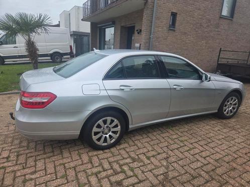 Mercedes-Benz E-Klasse 1.8 E200 CGI Sedan AUT 2011 Grijs, Auto's, Mercedes-Benz, Particulier, E-Klasse, Benzine, B, Sedan, Automaat