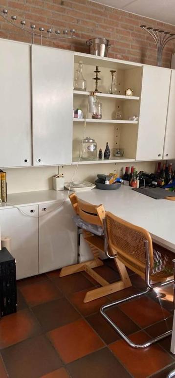 Interlubke wandmeubel met eettafel  beschikbaar voor biedingen