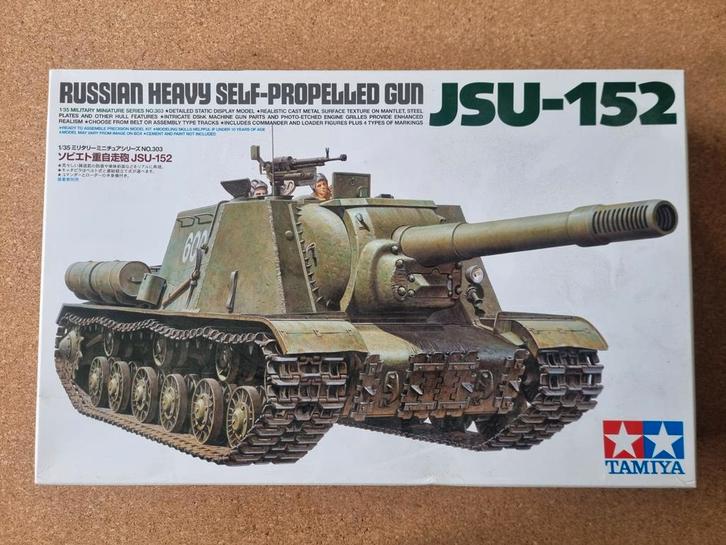 Tamiya 35303 JSU-152 1:35 - is aan begonnen, Hobby en Vrije tijd, Modelbouw | Auto's en Voertuigen, Gebruikt, Tank, 1:32 tot 1:50