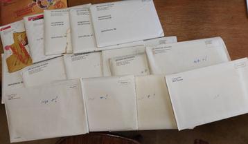 16x Postfris Jaarcollectie Postzegels 1977 tm 1989+ '92+'93 beschikbaar voor biedingen