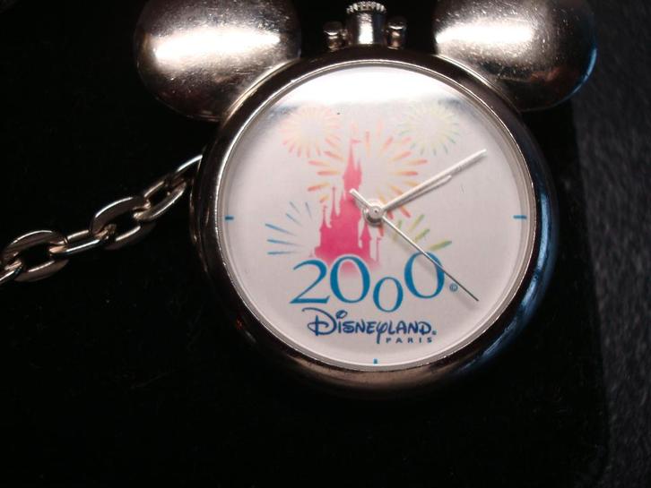 ZAK HORLOGE VAN EURO DISNEY-LEUK VOOR DE KERST, Verzamelen, Disney, Overige typen, Overige figuren, Ophalen of Verzenden