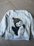 Fluffy pinguin trui maat 122, Ophalen of Verzenden, Zo goed als nieuw, Meisje, Trui of Vest