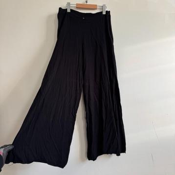 Zwarte Flared Fiory broek maat L beschikbaar voor biedingen