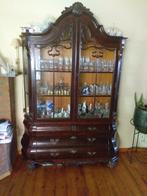 Antieke barok notenhouten buffetkast met leeuwen pooten, Ophalen