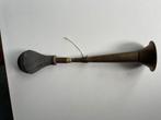 Antiek toeter, Ophalen