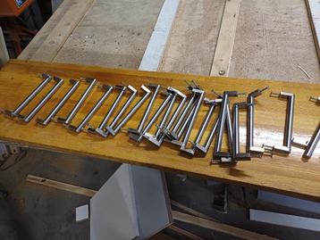 Handgrepen beschikbaar voor biedingen