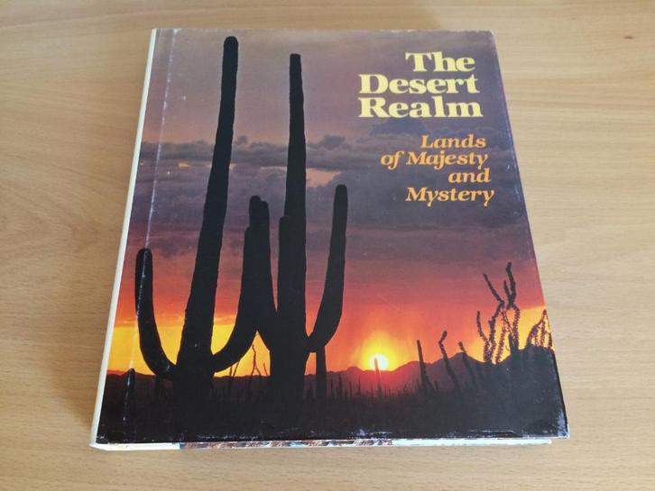 3=2 ACTIE National Geographic The Desert Realm, Boeken, Natuur, Gelezen, Natuur algemeen, Verzenden