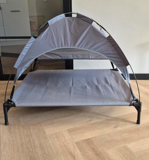 Hondenbed met zonbescherming / zonnebed hond, Dieren en Toebehoren, Honden-accessoires, Zo goed als nieuw, Ophalen