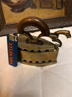 Antieke Koperen Boorden Strijkijzer (2), Ophalen of Verzenden