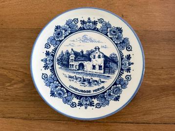 Delfts Blauw “Limburgse Hoeve” Zenith-Gouda wandbord beschikbaar voor biedingen