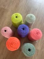 100% wool (for turfting), Ophalen of Verzenden, Zo goed als nieuw, Haken, Wol of Garen