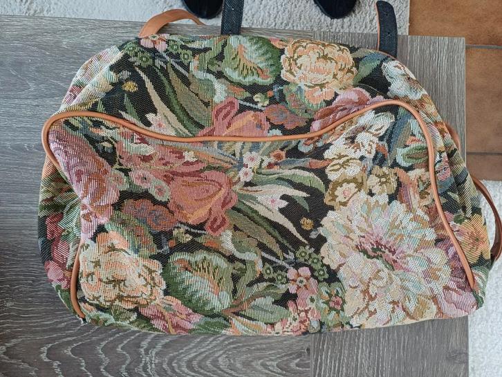 Gobelin Vintage Bloemen handtas of schouder tas, Sieraden, Tassen en Uiterlijk, Tassen | Rugtassen, Nieuw, Overige merken, 25 tot 40 cm