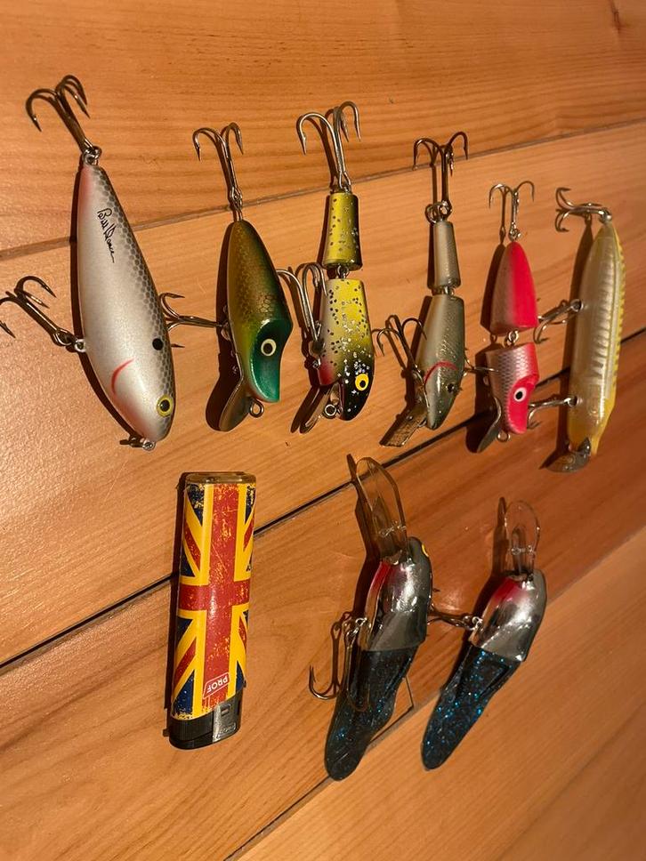 Oude vintage pluggen kunstaas 8st uit de jaren 80’, Watersport en Boten, Hengelsport | Roofvissen, Zo goed als nieuw, Overige typen