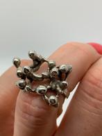 V889 Prachtige zilveren brutalist ring maat 16, Sieraden, Tassen en Uiterlijk, Antieke sieraden, Ophalen of Verzenden, Zilver